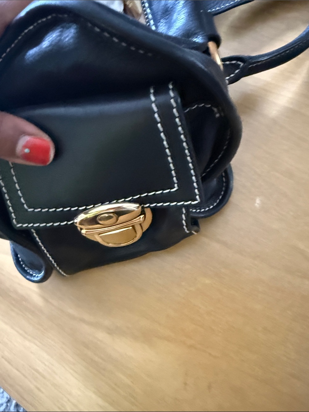 Vintage Marc Jacobs Black Leather Satchel with Gold Hardware - Picture 4 of 6